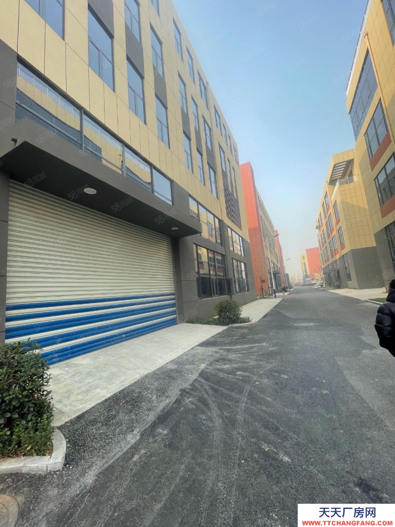 濟(jì)南長清出售916平米,現(xiàn)房廠房,可辦環(huán)評,可倉儲,層高4.2米