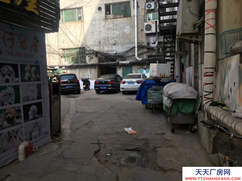 (出租) 非中介出租山西劇院旁邊院內(nèi)單間可庫房