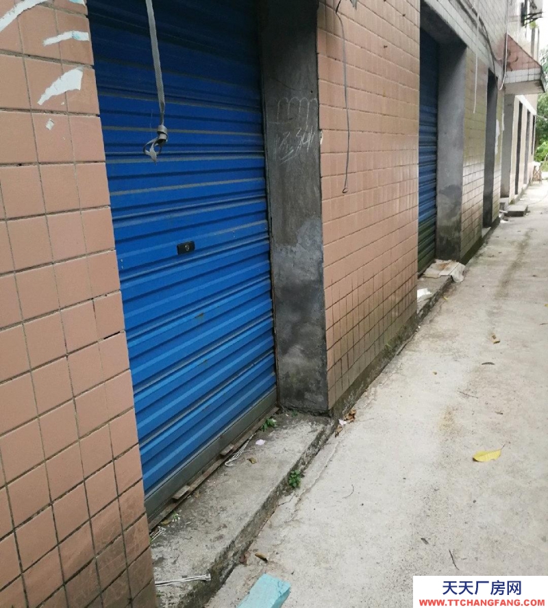 重慶綦江城區(qū) 二級(jí)車站對(duì)面 倉庫 140平米有三相電