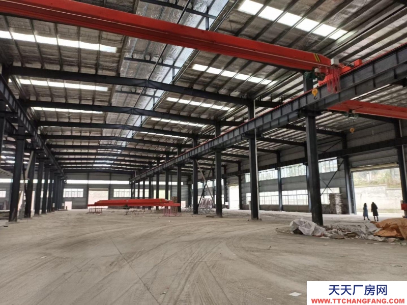 重慶萬州4200平米標(biāo)準(zhǔn)化廠房出租，可用于加工倉儲(chǔ)等。
