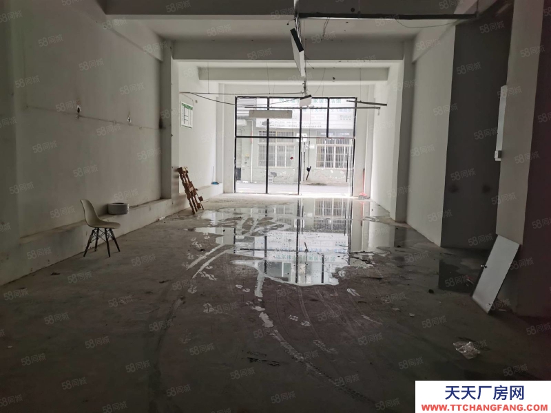 杭州拱墅區(出租) 一樓221方倉庫可進大車門口就有停車位卸貨方便層高4.5縱深