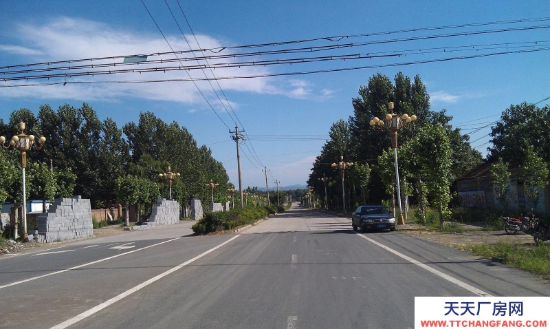 濟南繞城二環(huán)高速董家站旁1450平600平鋼結(jié)構(gòu)廠房低價出租