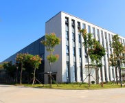 (出售) 武漢漢南單層火車頭結構鋼構廠房出售,檐高12.5m,中間無立柱