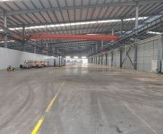 (出租) 武漢蔡甸新建鋼構(gòu)生產(chǎn)廠房18000平可分租辦公宿舍均有