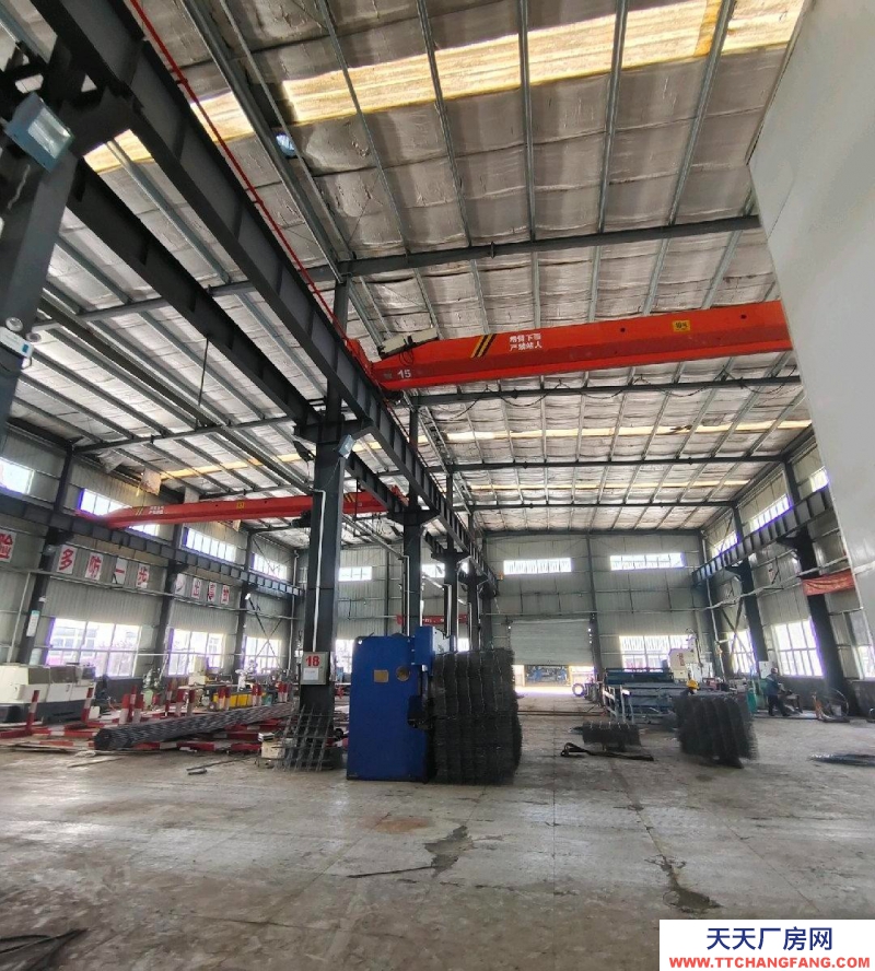 重慶黔江 工業(yè)廠房帶行車，層高12米