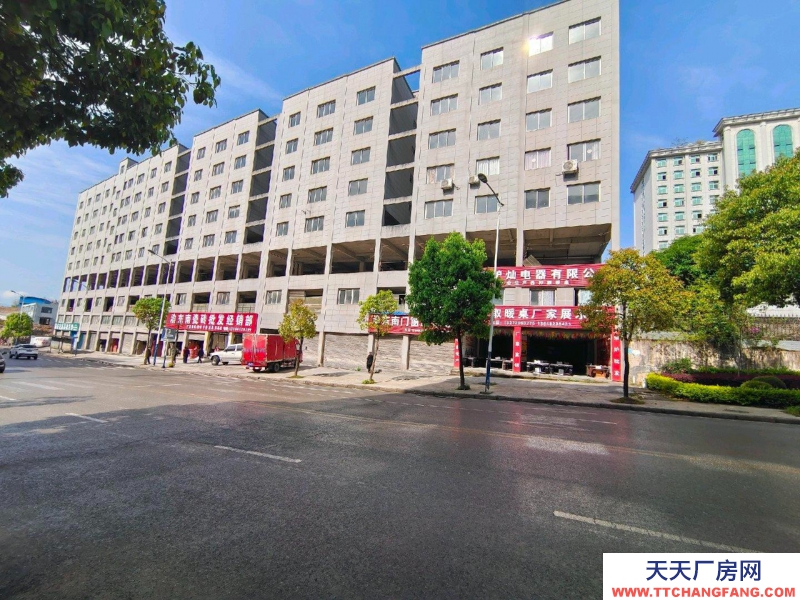 重慶黔江 工業廠房帶行車，層高12米