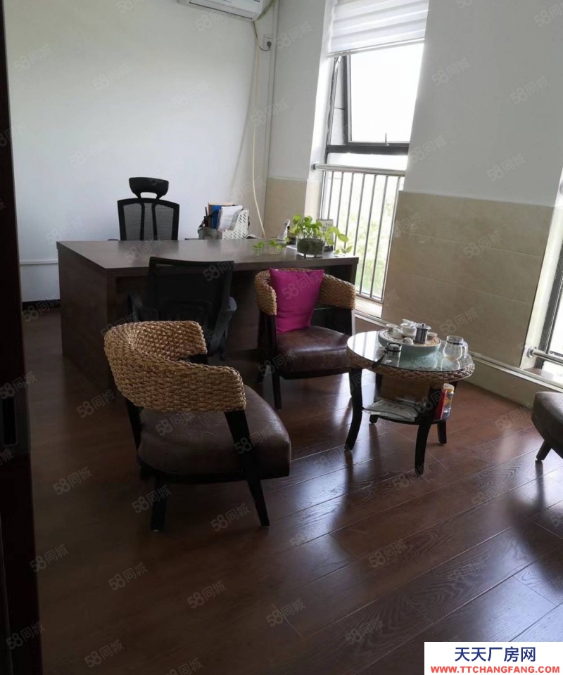 重慶璧山高新區工業園精裝修廠房，大車進出方便