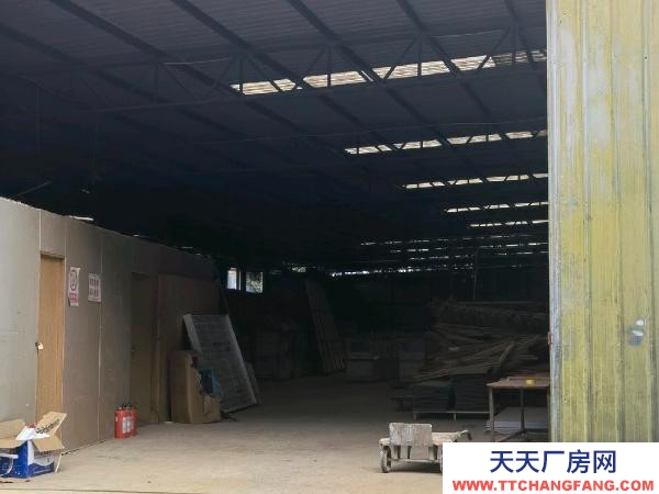 (出租) 1500平米，新螺螄灣漁村旁廠房或倉庫，獨門獨院，水電齊全！