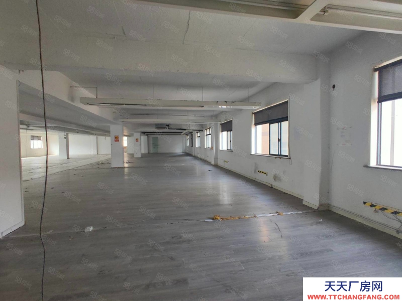 杭州上城(出租) 直租城東新城倉庫330方特價處理，層高4米，后一間得房率高