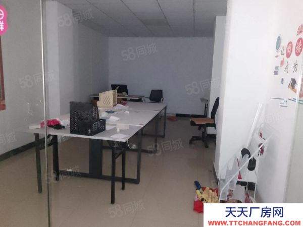 南京市鼓樓區中央路倉庫出租，面積800平，車子好進出