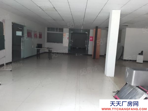 南京市鼓樓區(qū)中央路倉庫出租，面積800平，車子好進(jìn)出