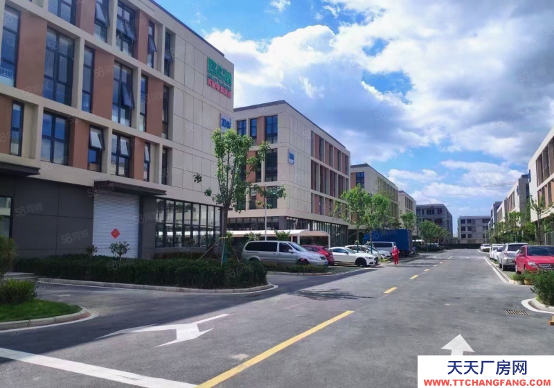 青島市南204國道旁大產(chǎn)權(quán)廠房 8.1米層高 現(xiàn)房可貸款低首付