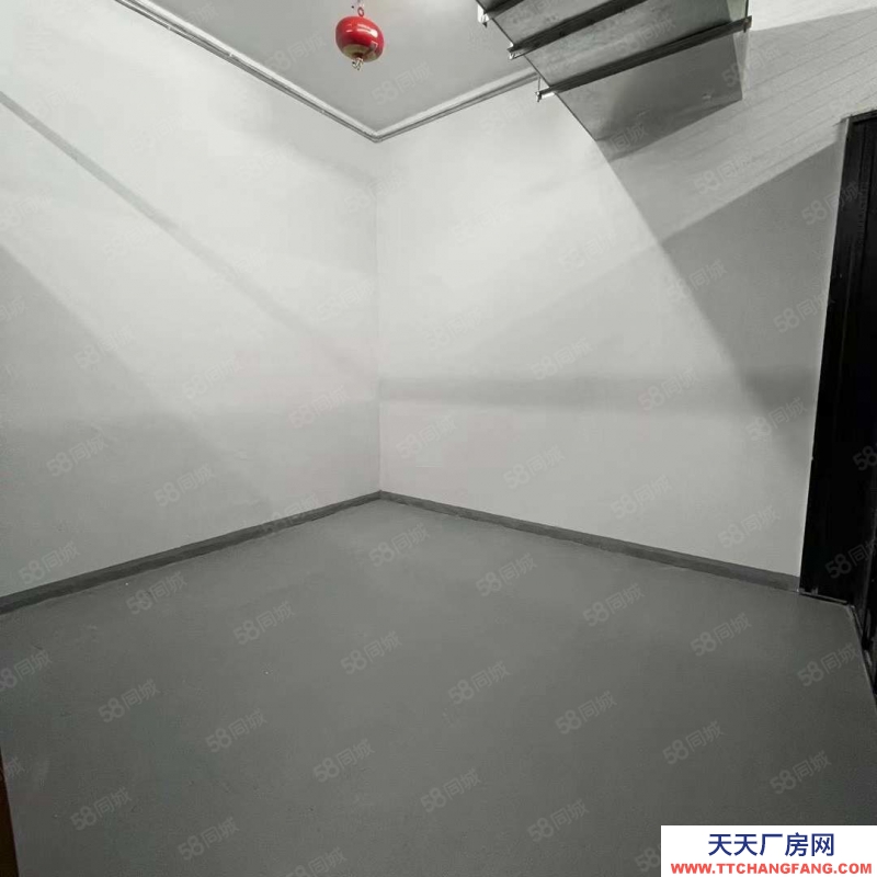 杭州上城(出租) 九堡客運站丨倉庫出租，控溫控濕，上門取送，有電梯，可短租