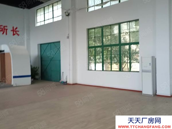 南京市秦淮區(qū)大行宮純一樓層高6.5米大車可以進(jìn)出行業(yè)不限隨時(shí)看房