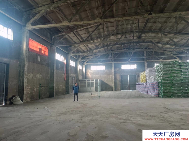 青島市北 金華路純一層720平倉庫 層高9米 能進17米大車