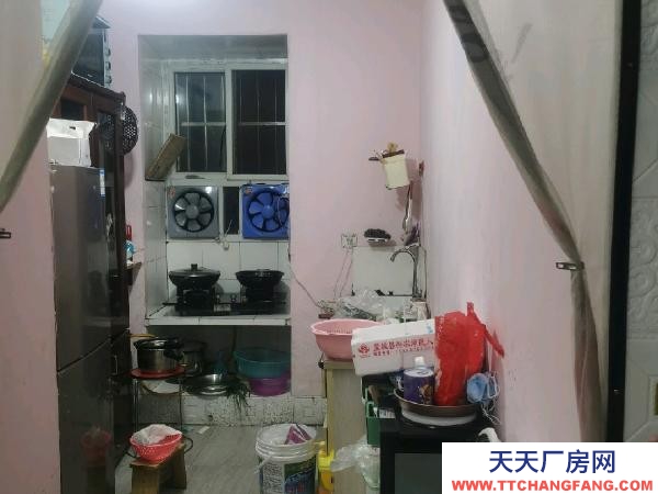 南京市雨花臺區 一樓好房 可放物住人