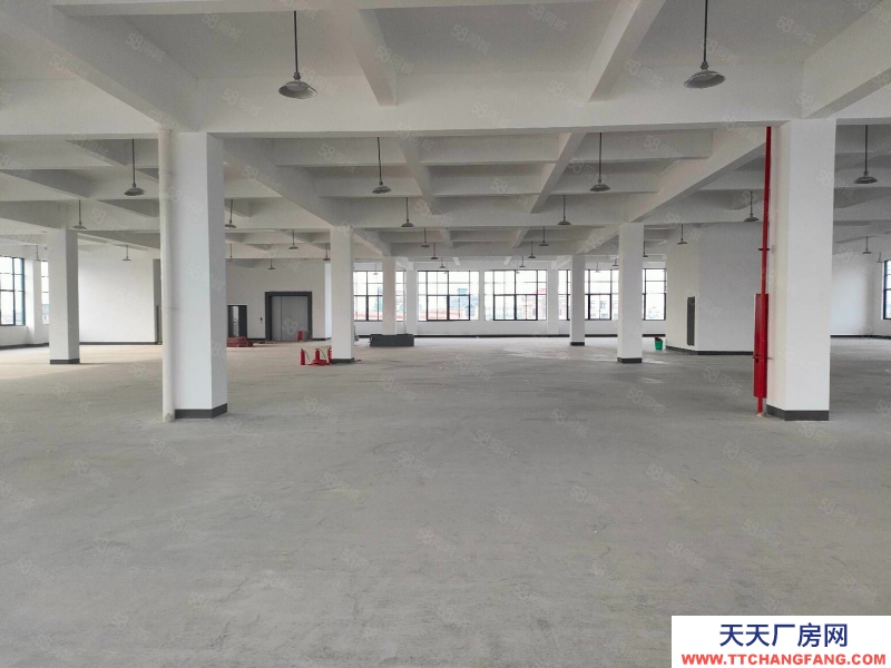 杭州蕭山(出租) 樓上3700方倉庫出租 可分一半 五噸貨梯交通便利價格優惠