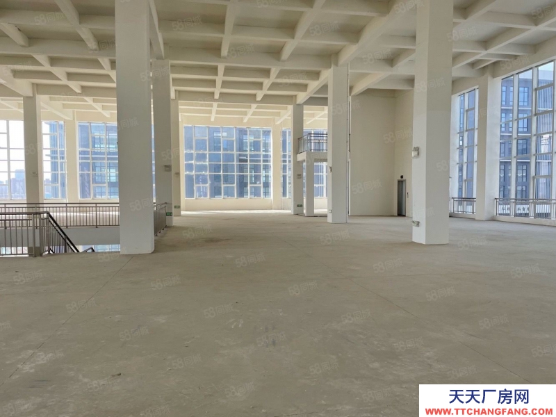 青島黃島3000平獨棟廠房 送露臺 低總價 首付低