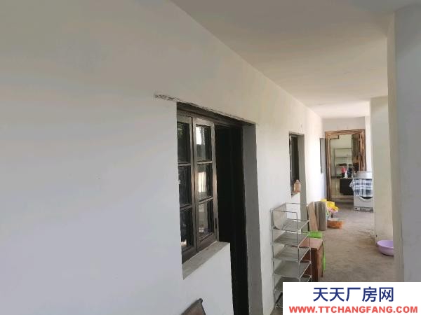 (出租) 價格面議，也可分租1300平米起