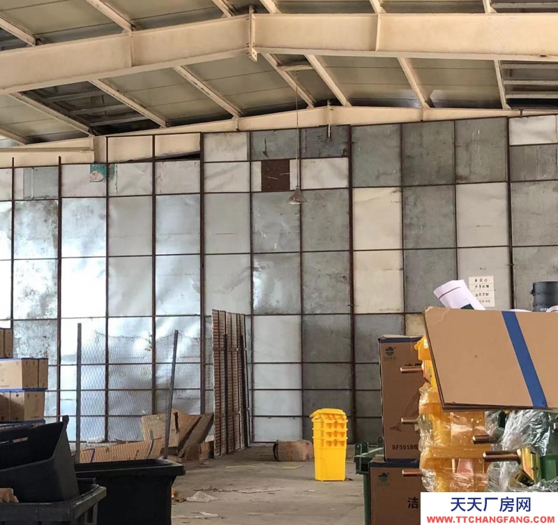 (出租) 交通便利，位置，庫里舉架7.5米，