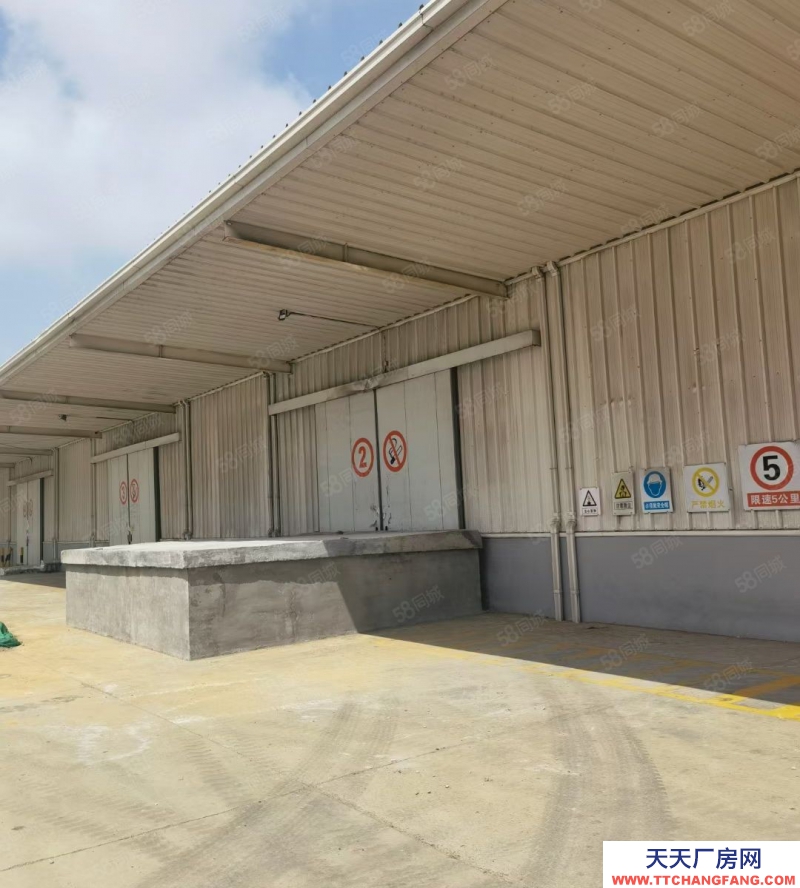 青島黃島前灣港五期附近有12000平方丙二類倉庫出租
