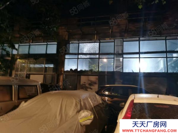 南京市建鄴區(qū)南湖東路 長虹路 一樓倉庫 大車可以進(jìn)出