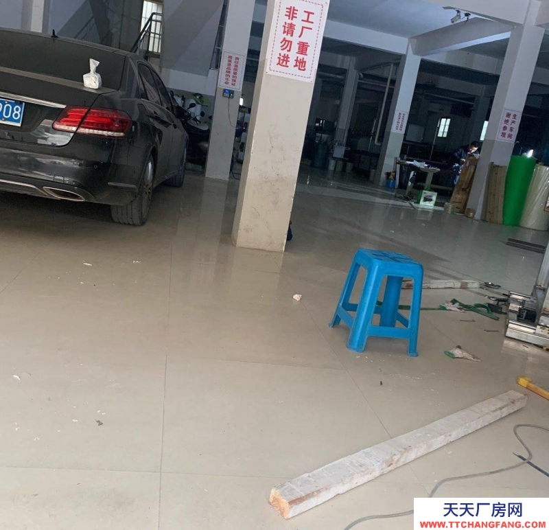 南寧市西鄉(xiāng)塘區(qū)(出租) 閩佳物流旁倉庫出租可分割200-1500”免兩個租金”