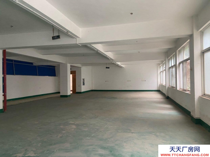 南寧市西鄉(xiāng)塘區(qū)(出租) 和泰工業(yè)園，正鑫科技園，每個月享受1500元補貼。