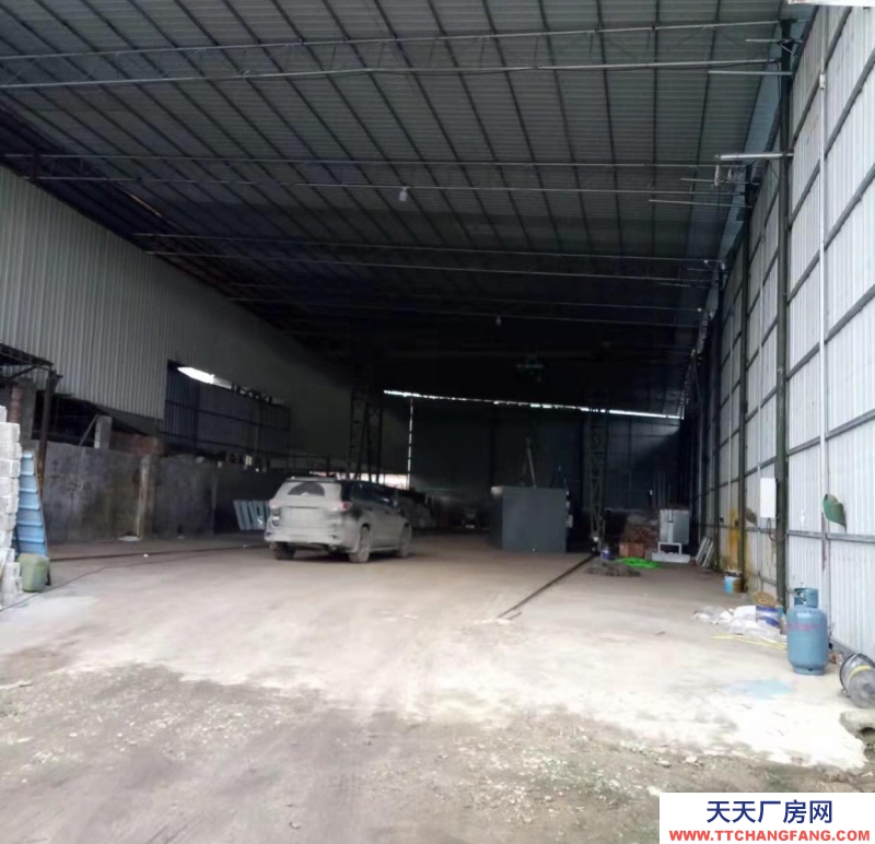 南寧市西鄉塘區(出租) 國道324路邊，大車出入方便。