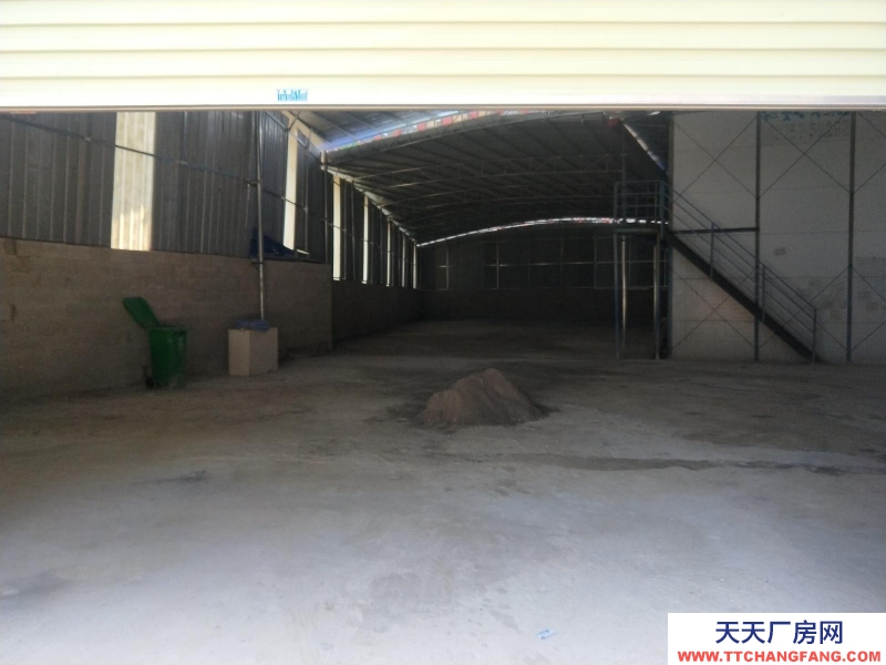 南寧市西鄉(xiāng)塘區(qū)(出租) 倉庫廠房出租，豐達(dá)路支路邊（皇氏乳業(yè)正門對(duì)面）