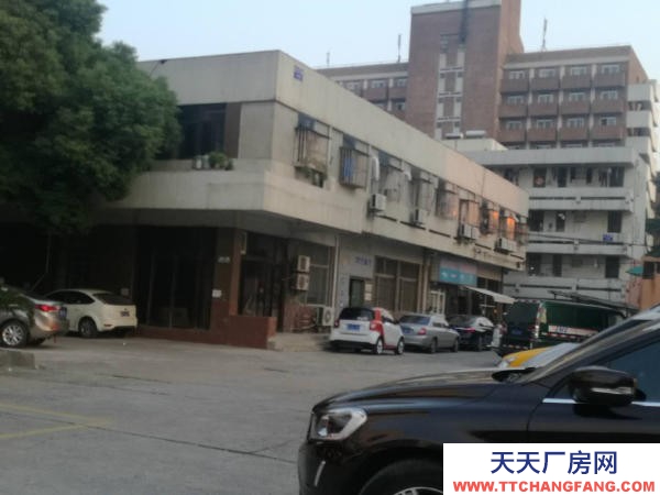南京市玄武鎖金村新莊國展中心斜對面2樓小倉庫
