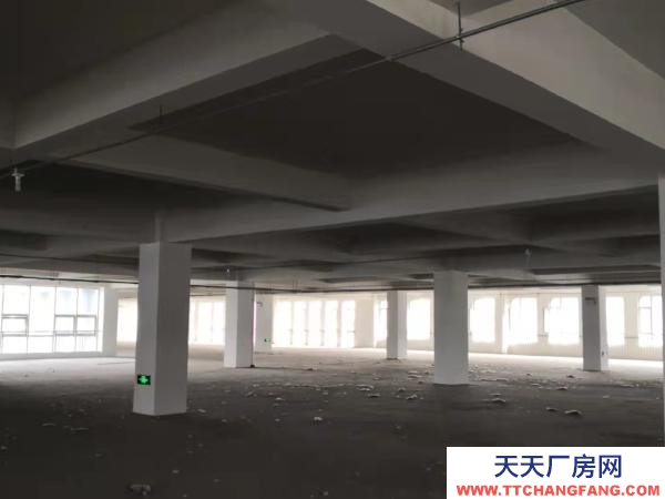 南京市玄武區(qū)徐莊軟件園內(nèi)大面積辦公用房及倉儲對外招租，可分租