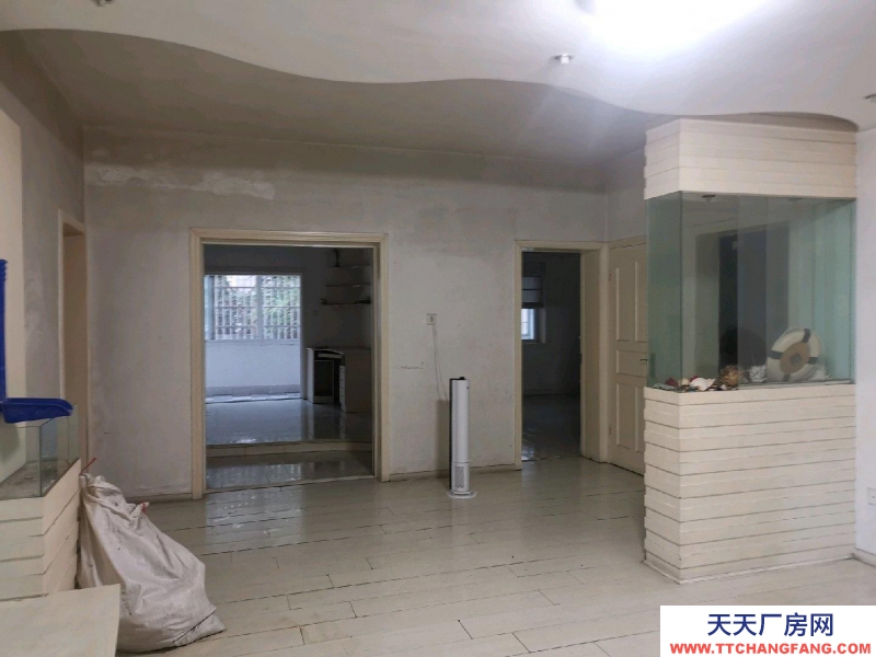 (出租) 西湖區二樓125平，另送100平露臺（獨用）