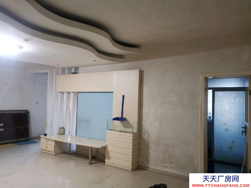 (出租) 西湖區二樓125平，另送100平露臺（獨用）