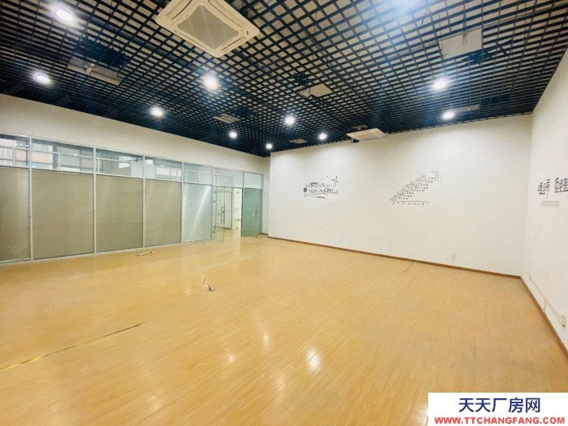 (出租) 合肥包河政府創意園區一樓出租可做展廳可辦公僅剩后一間享受免租期