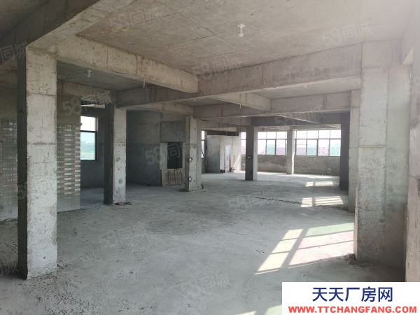 (出租) 南昌縣1600平大型樓庫出租，適合做服裝生產加工，靠近快速路口