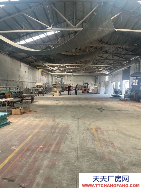 長(zhǎng)沙市天心區(qū) 湖南鋼材市場(chǎng)廠房1300平米出租 可以分租