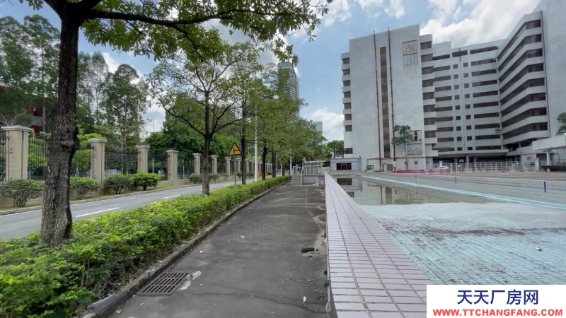 (出租) 深圳羅湖蓮塘新出4萬平獨門獨院紅本廠房，大小可分租，行業不限