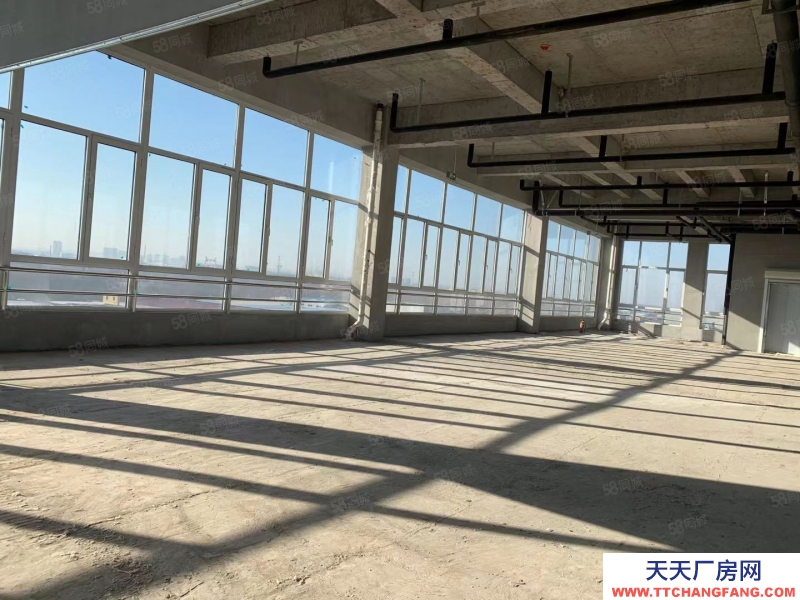 青島城陽現房 開發商直租 600大平層 客貨梯已裝好