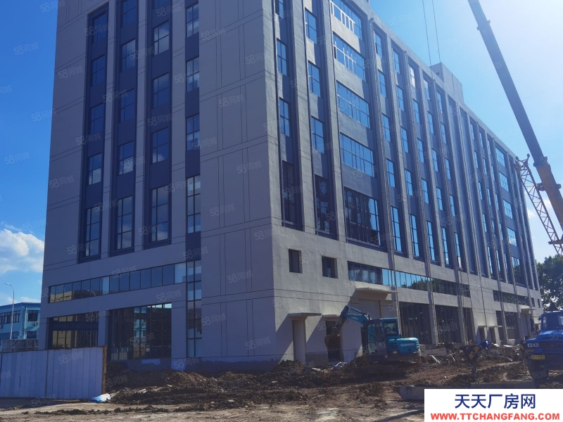 青島城陽現(xiàn)房!買1000平送400平,帶電梯貨梯,位置好,性價比高