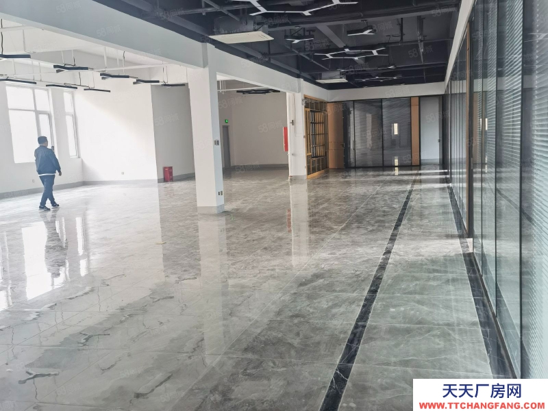 青島城陽出售廠房流亭小面積600800平，可研發倉儲辦公首付低