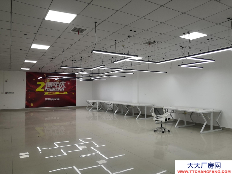 湖州織里大型直播基地出租 裝修好 直接入住 童裝產業帶上位置好