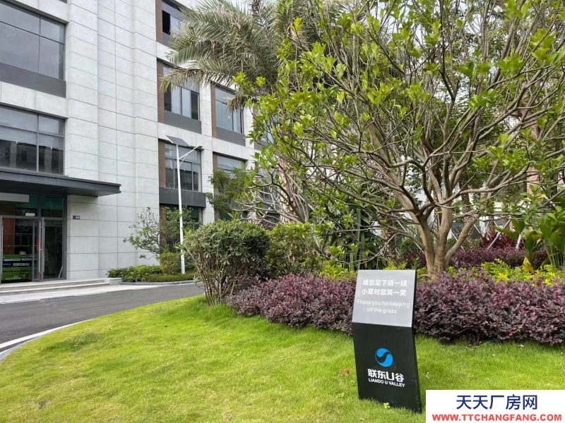 (出售)深圳寶安 7字頭50年紅本廠房！珠海高新區獨棟分層，貨梯外置高使用率