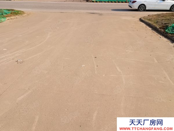 南京市溧水柘塘工業園區單一層鋼結構配有多部行車4000平方廠房出租