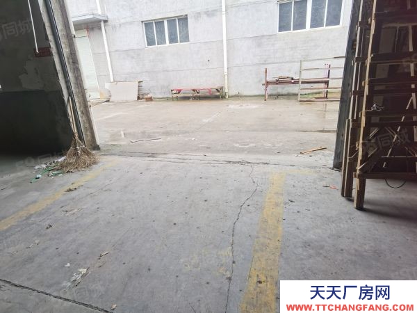 長沙市開福區大明附近1500平倉庫出租