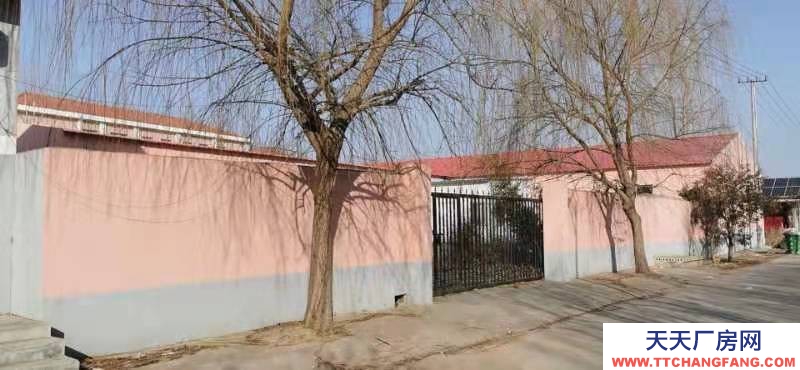 青島平度云山中學(xué)東鄰廠房加院子，水電齊全，交通便利。