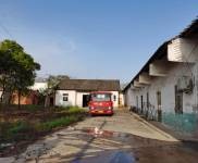 (出售)宜昌枝江 省道旁占地25畝，建筑面積3000方，適合養(yǎng)殖改建倉(cāng)庫廠房等