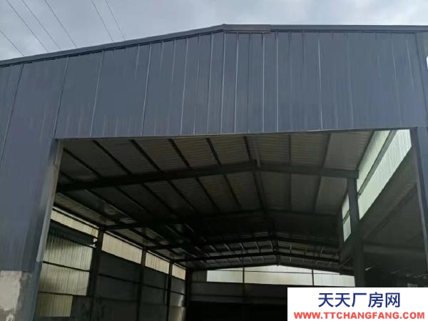 淄博張店位于金泰物流園以北800米，交通便利，水電齊全，可進出大車