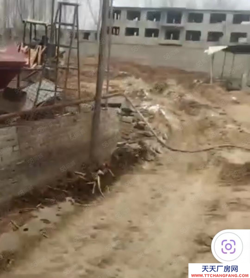 保定 滿城區安大線附近六間房村帶院廠房