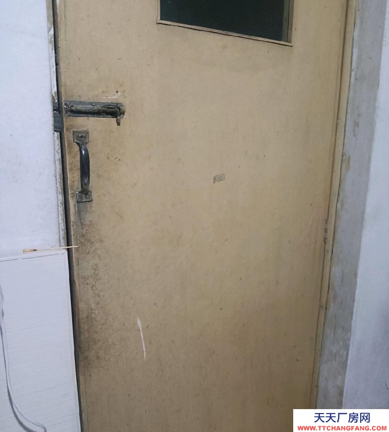 保定 滿城 房子是五間大房，后邊帶套間，廚房